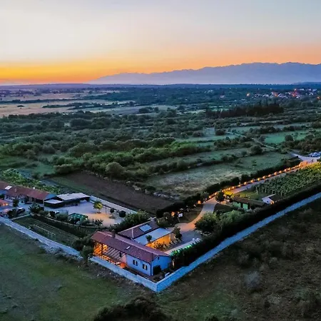 Pequena Perla Poljica (Zadar)