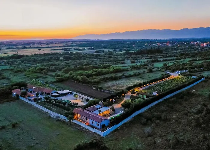 Pequena Perla Poljica (Zadar)
