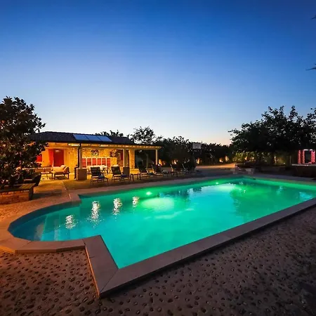 Casa de Férias Pequena Perla Poljica (Zadar)
